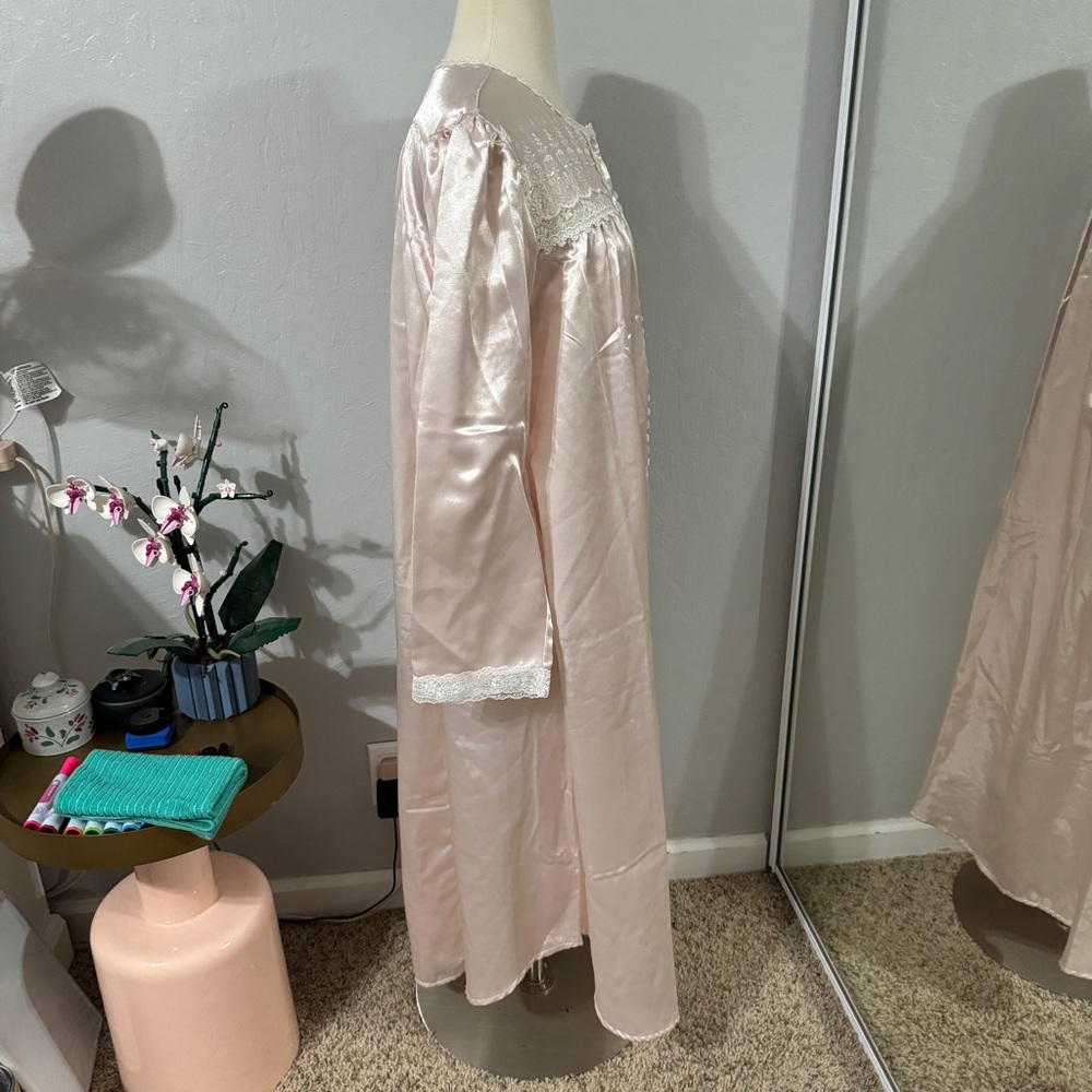 Vintage Christian Dior Baby Pink Satin Nighty - Picture 3 of 8